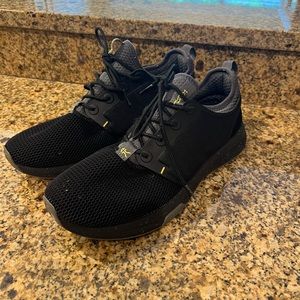KURU Men's Black Athletic Shoes